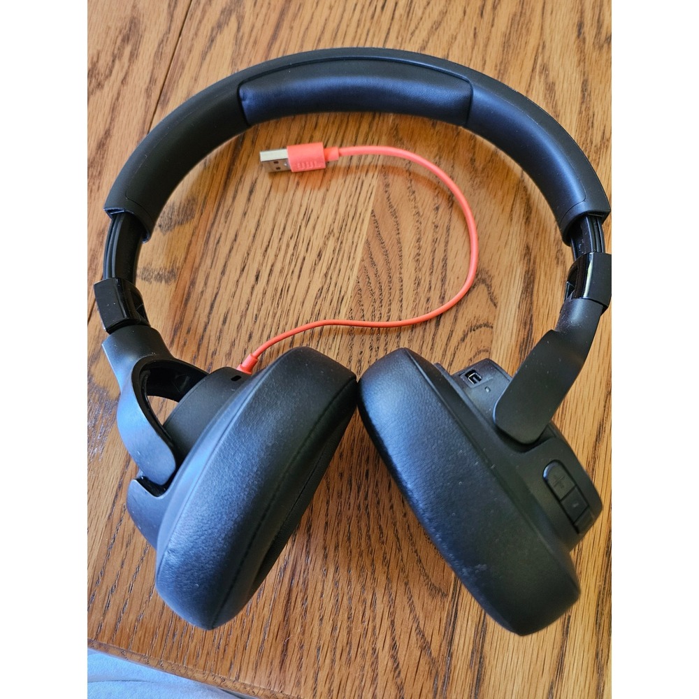 JBL 710BT Over Ear Wireless Bluetooth Headphones OS Black Foldable Paddedd - Picture 2 of 5